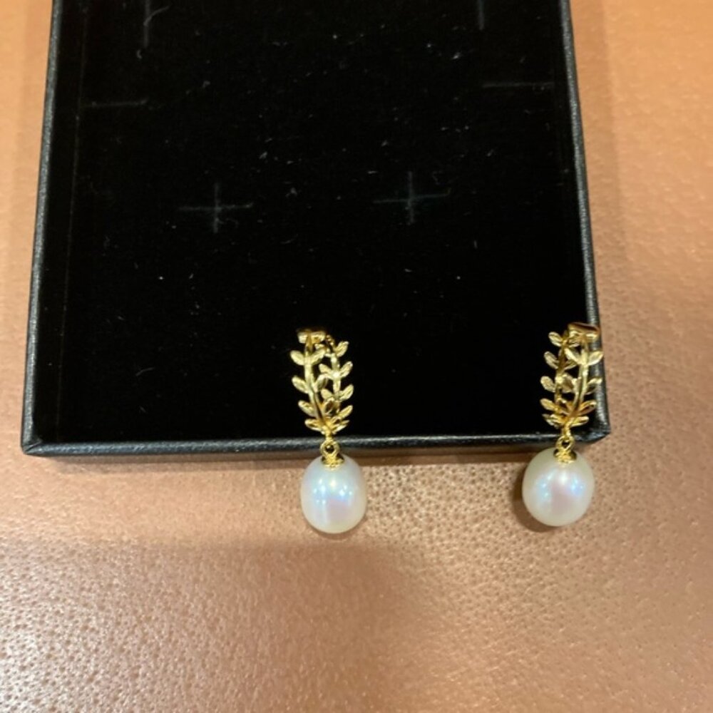 New 14K Gold Plated Stamped Sterling Silver Genuine 9mm Pearl Leaf Earrings